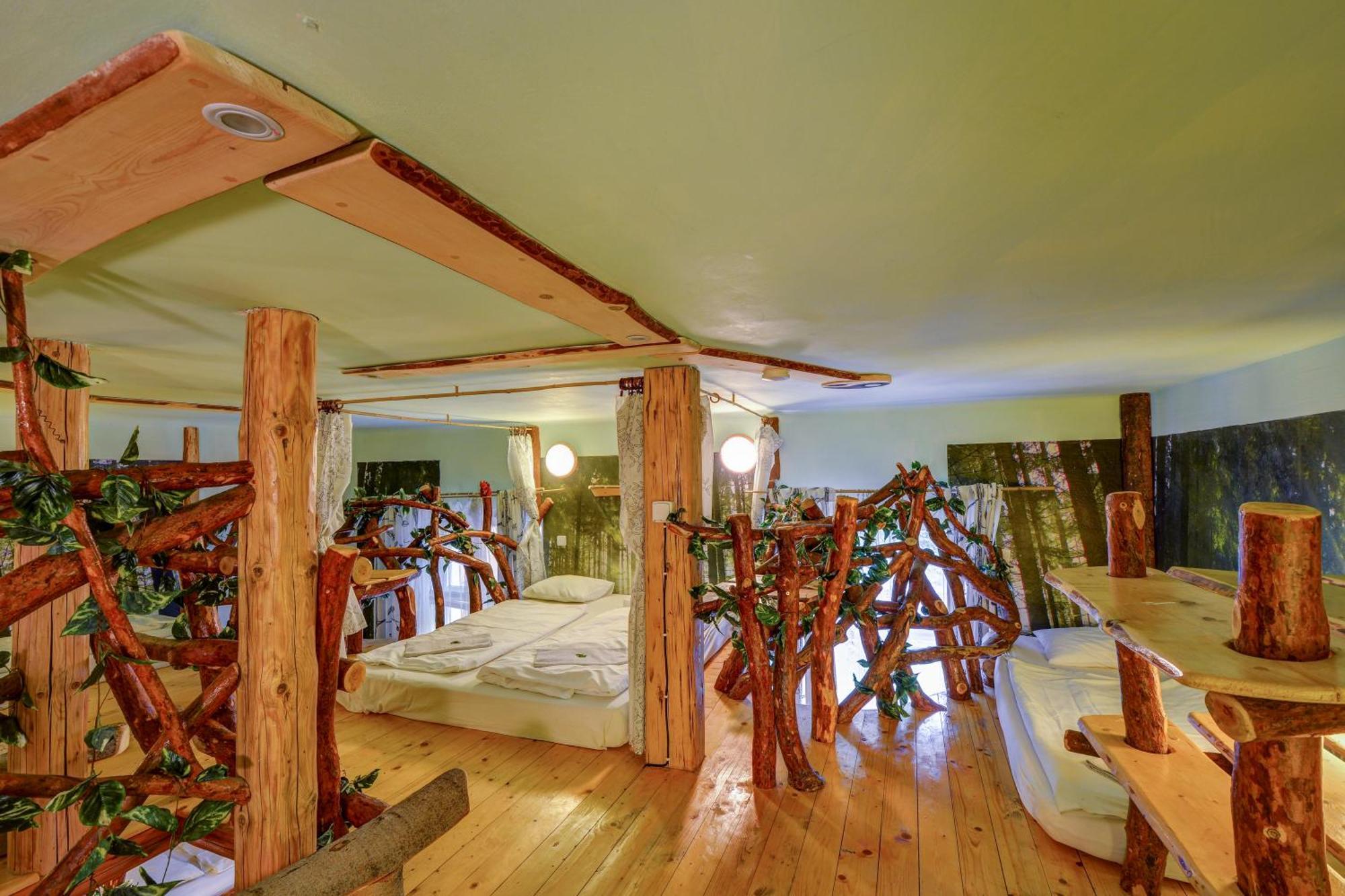 Hostel Artharmony & Prague